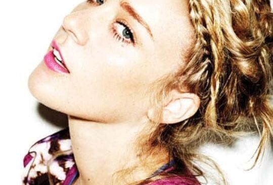 Chloe sevigny scoliosis